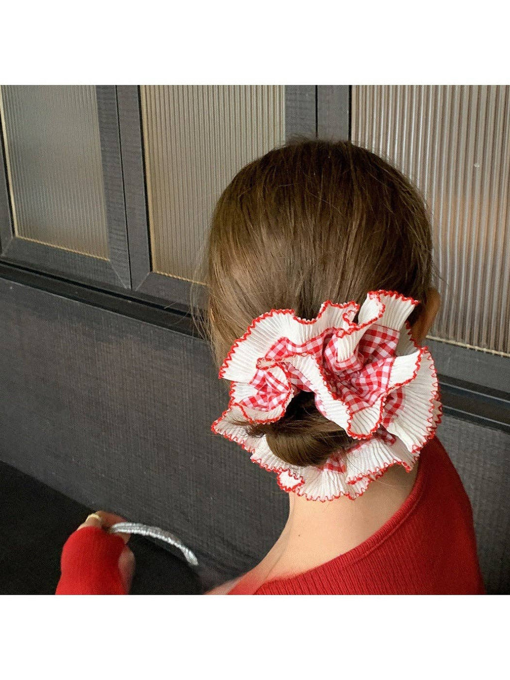 Gifty - Ruffled Lace Scrunchie: 1007#Red
