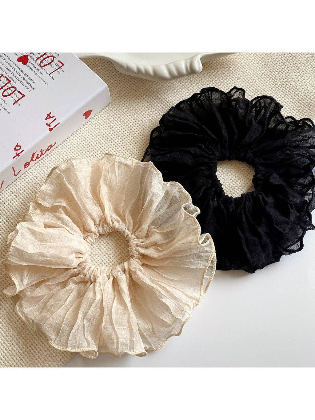 Gifty - Mesh Ruffled Scrunchie Hair Tie: White