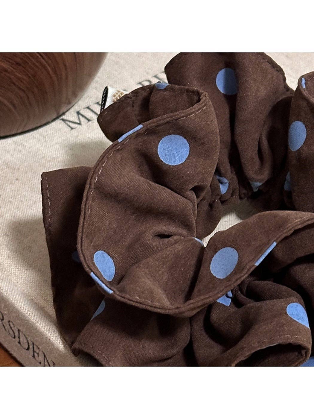 Gifty - Elegant Blue Polka Dot Hair Scrunchie: Brown1485