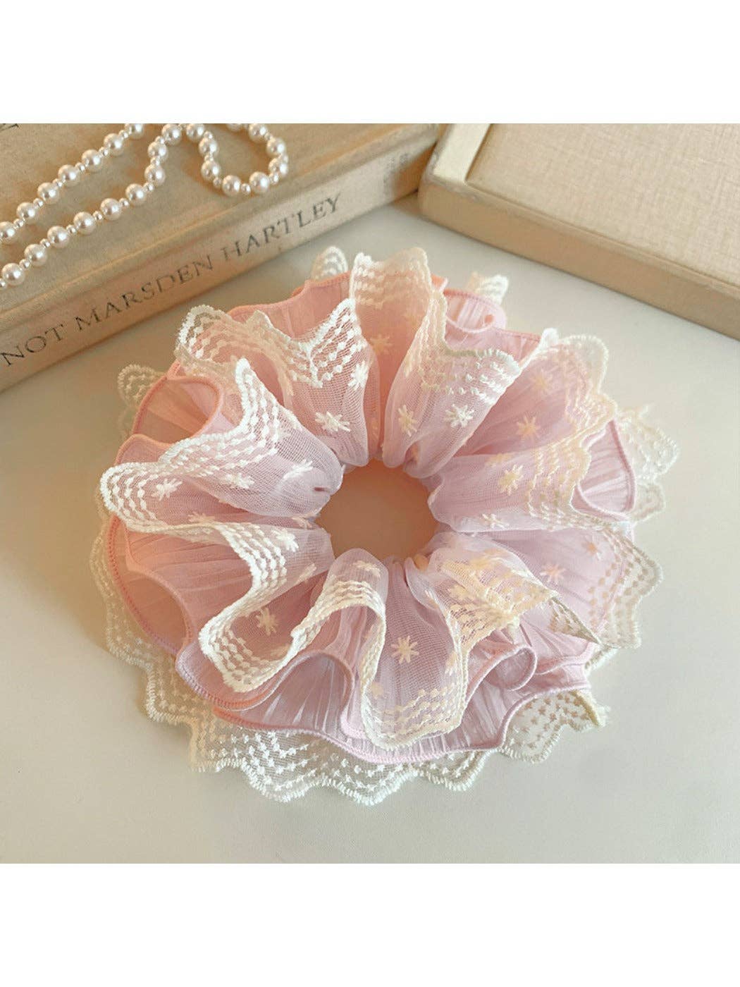Gifty - Sweet Printed Ruffled Scrunchie: Pink