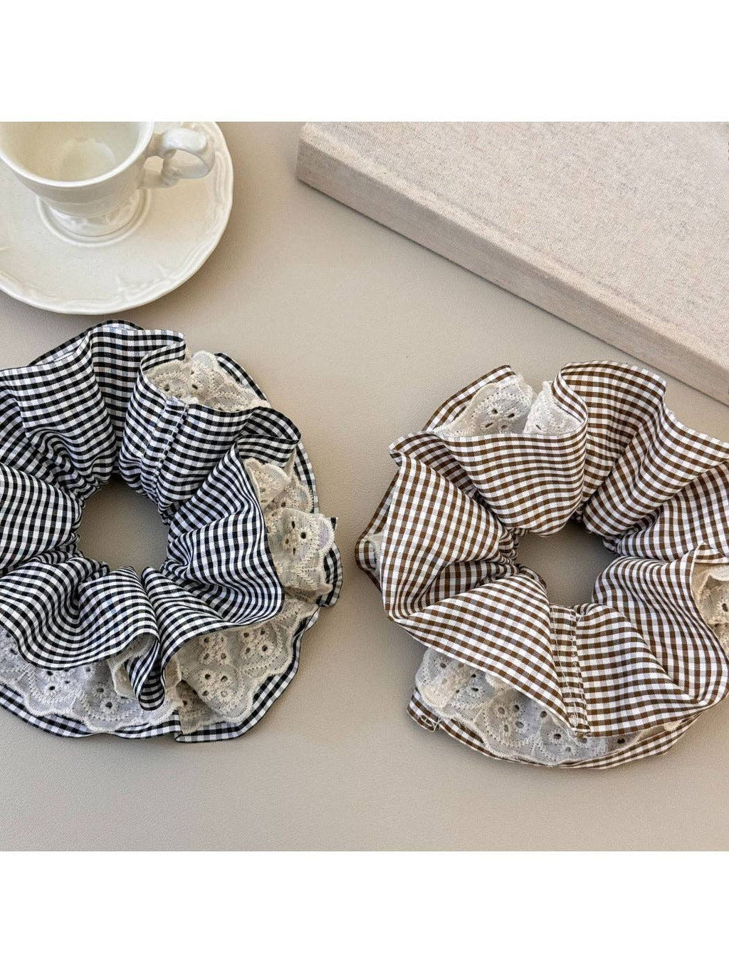 Gifty - Lace Checkered Ruffled Scrunchie Hair Tie: Black