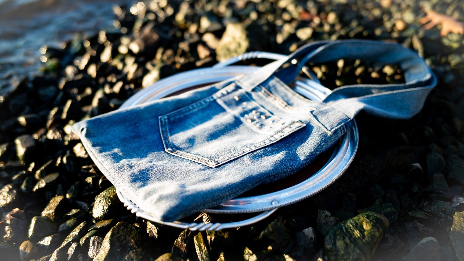 685bf416c0f3f4673dfe2462_denim-upcycling-class_1755264363311.jpg