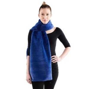 685bf416c0f3f4673dfe2462_faux-fur-scarf-in-graffiti-print-and-blue-fur-2-_1765823778450.jpg