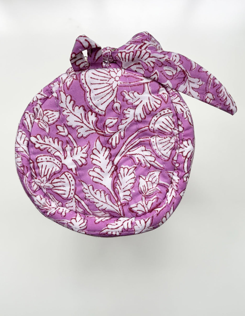 685bf416c0f3f4673dfe2462_house-of-mulmul-cotton-quilted-makeup-pencil-pouch-32-_1786980691034.jpeg