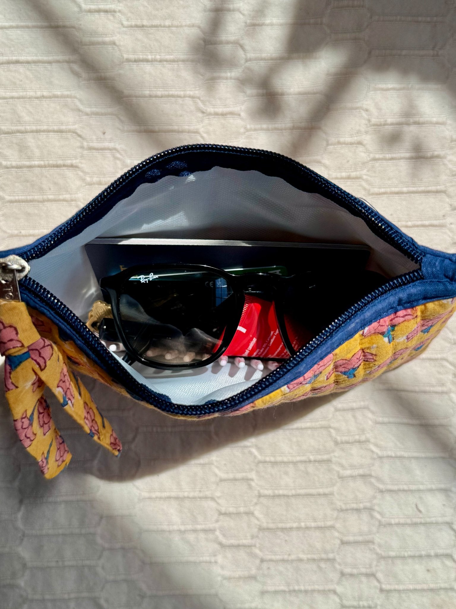 685bf416c0f3f4673dfe2462_house-of-mulmul-flat-pouch-18-_1786910209424.jpeg