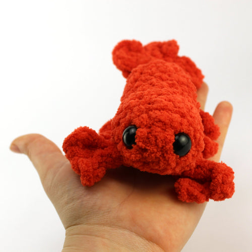 685bf416c0f3f4673dfe2462_leroy-the-lobster-with-hand_1751401983899.jpg