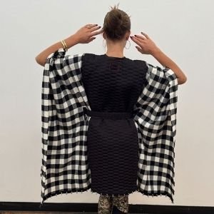 685bf416c0f3f4673dfe2462_reversible-belted-kimono-wrap-in-honeycomb-quilt-and-check-flannel-2-_1765824785232.jpg
