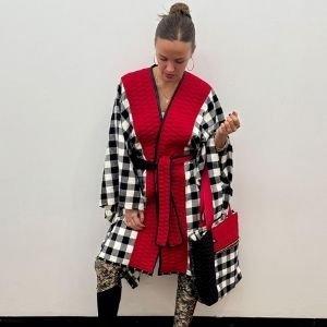 685bf416c0f3f4673dfe2462_reversible-belted-kimono-wrap-in-honeycomb-quilt-and-check-flannel-3-_1765824777388.jpg