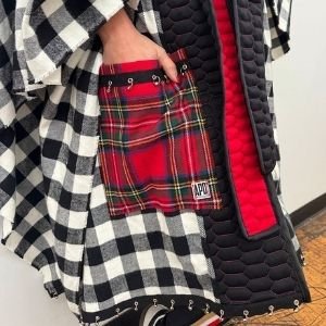 685bf416c0f3f4673dfe2462_reversible-belted-kimono-wrap-in-honeycomb-quilt-and-check-flannel-4-_1765824770615.jpg