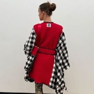 685bf416c0f3f4673dfe2462_reversible-belted-kimono-wrap-in-honeycomb-quilt-and-check-flannel-5-_1765824788897.jpg