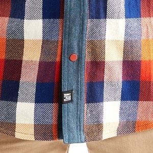 685bf416c0f3f4673dfe2462_western-shirt-in-orange-checked-flannel-and-denim-3-_1765826080208.jpg