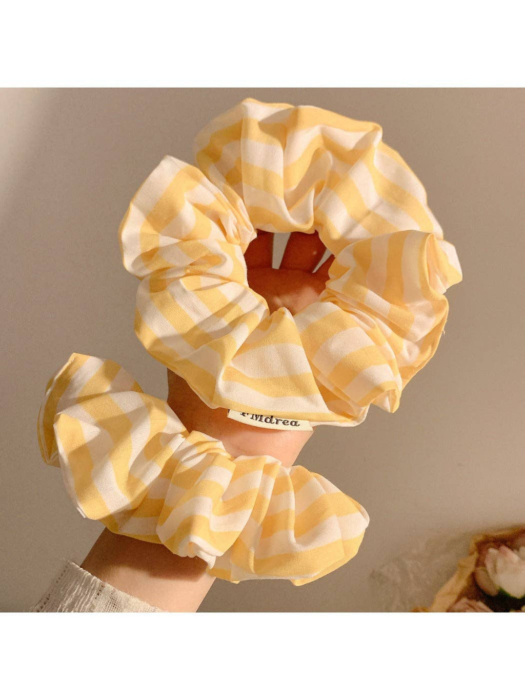 Gifty - Simple Yellow Striped Scrunchie: Yellow