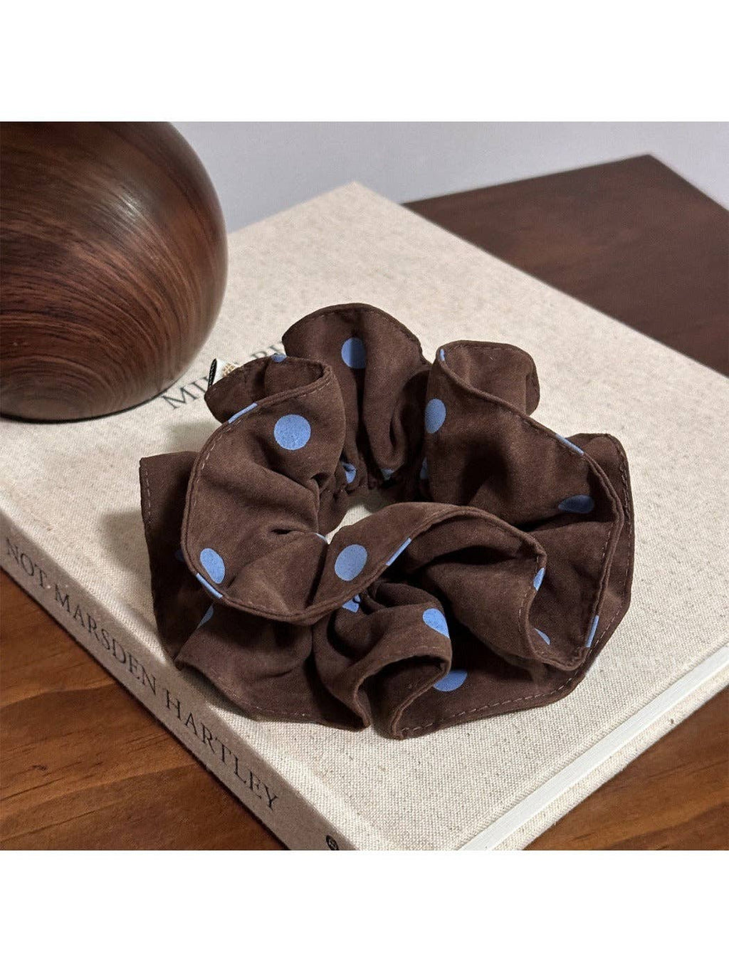 Gifty - Elegant Blue Polka Dot Hair Scrunchie: Brown1485