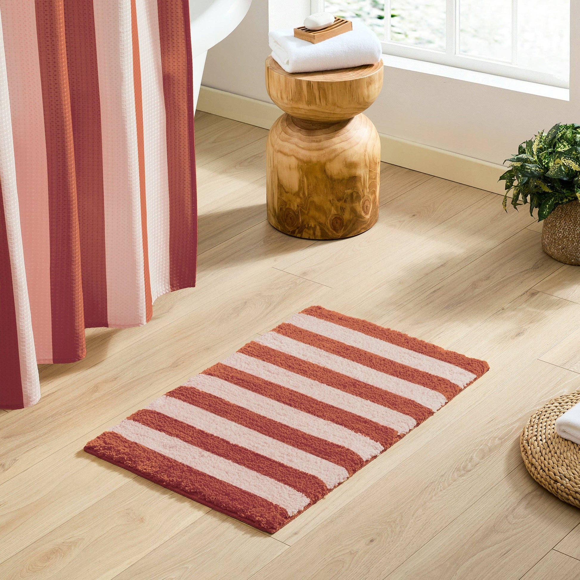 Flamingo Bath Mat (Blush): 20x32 inch
