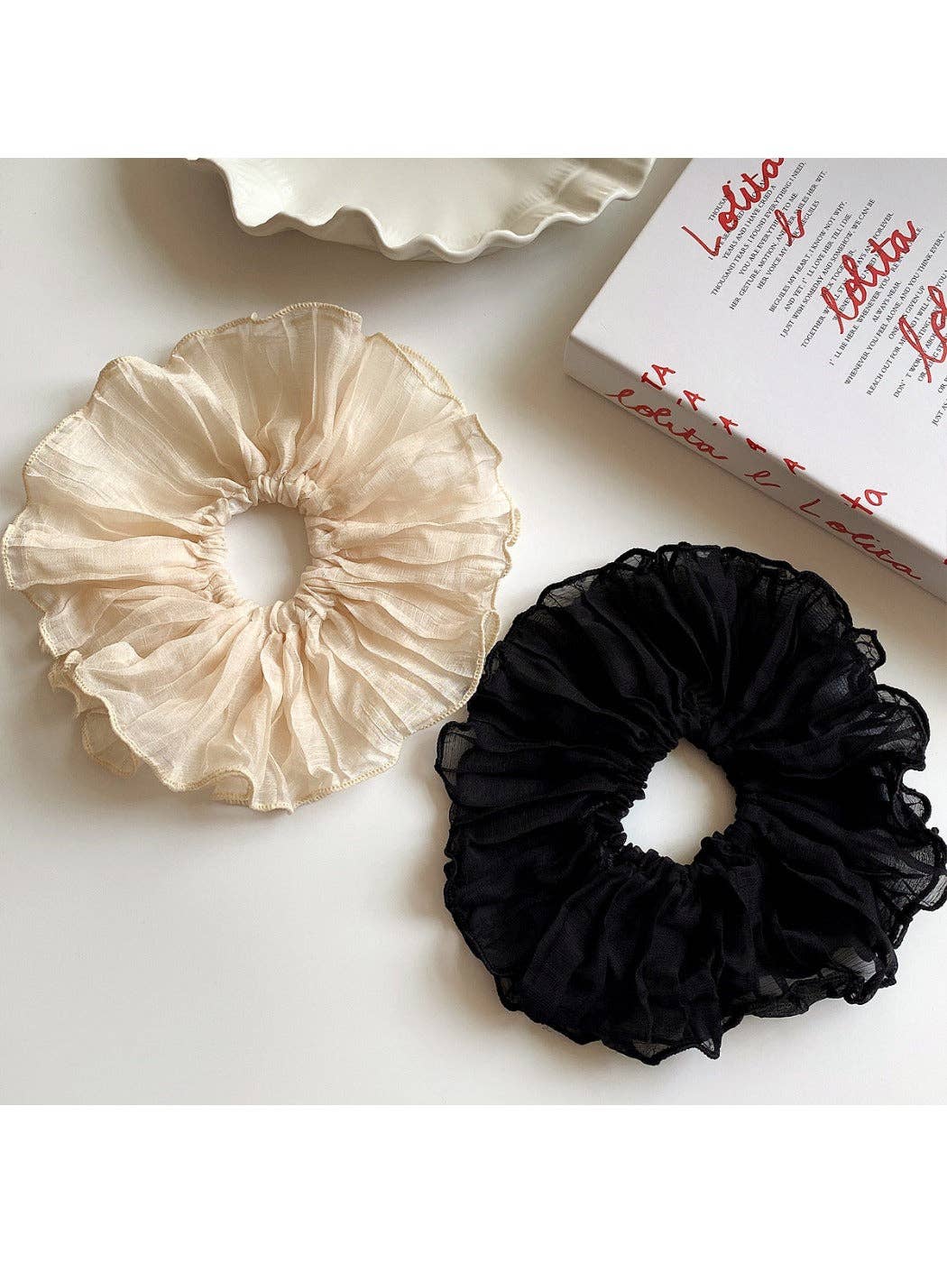 Gifty - Mesh Ruffled Scrunchie Hair Tie: White