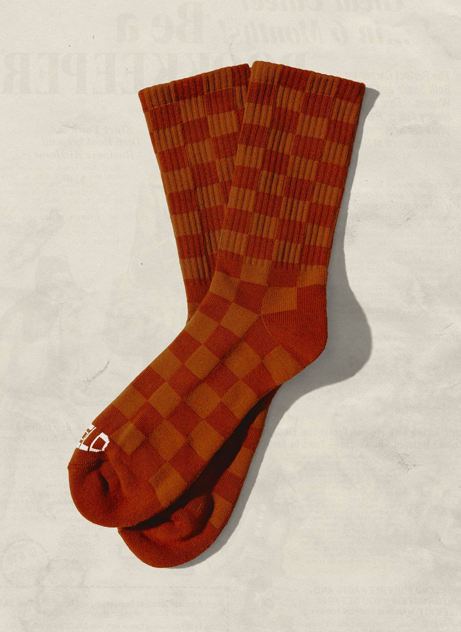 Tonal Checkerboard Crew Socks: Rust