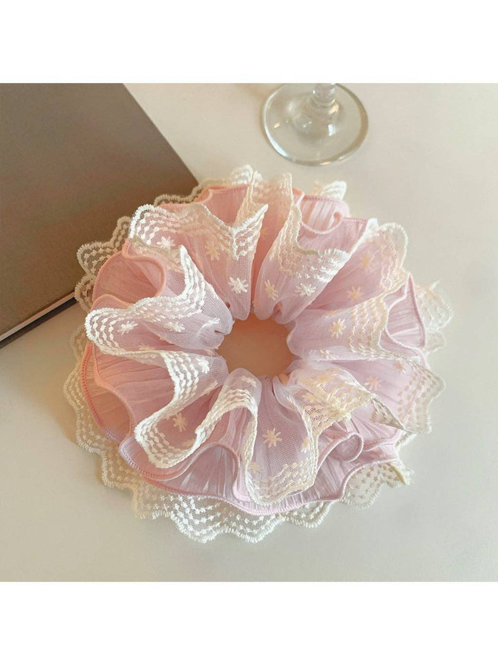 Gifty - Sweet Printed Ruffled Scrunchie: Pink