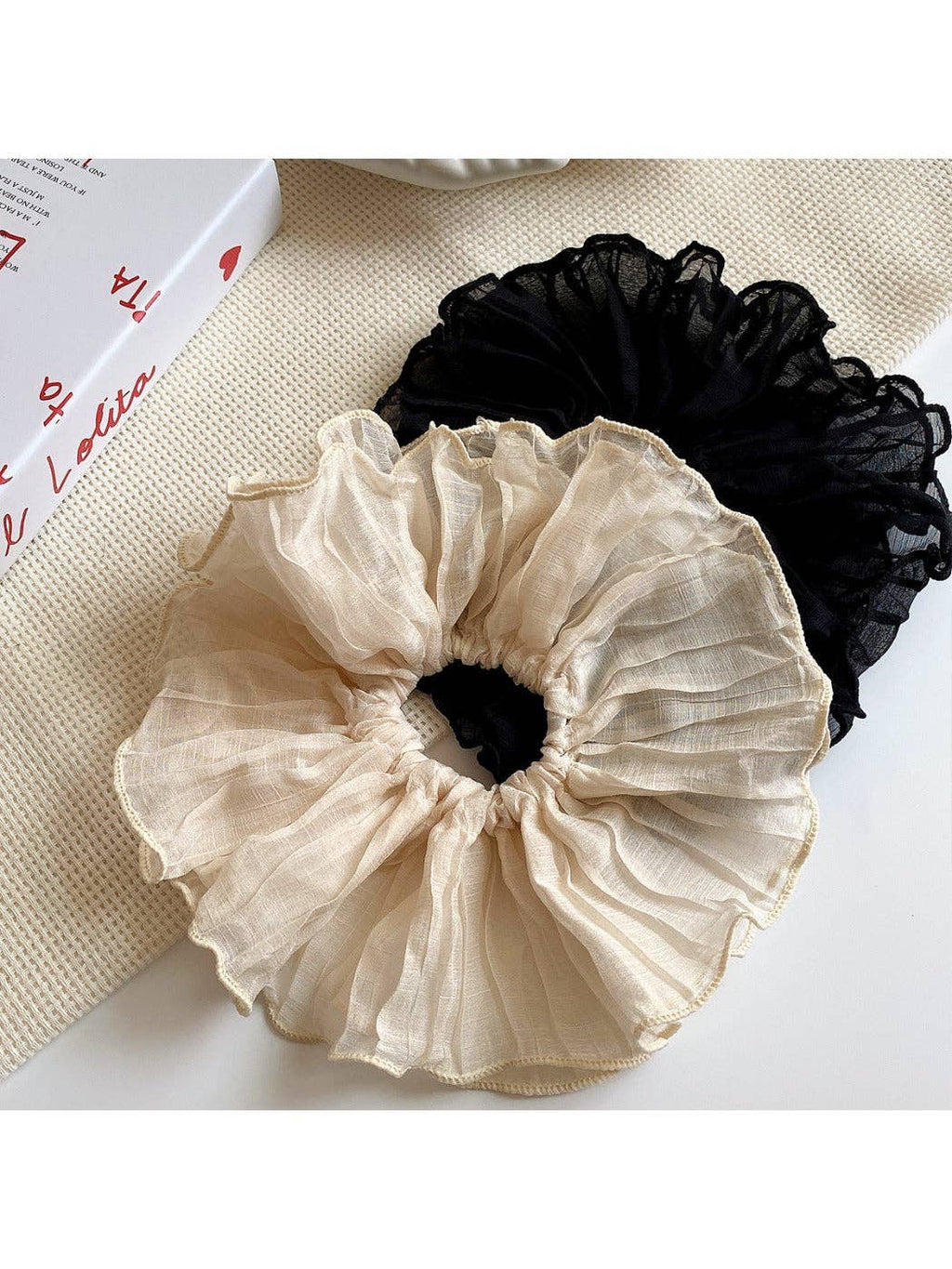 Gifty - Mesh Ruffled Scrunchie Hair Tie: White